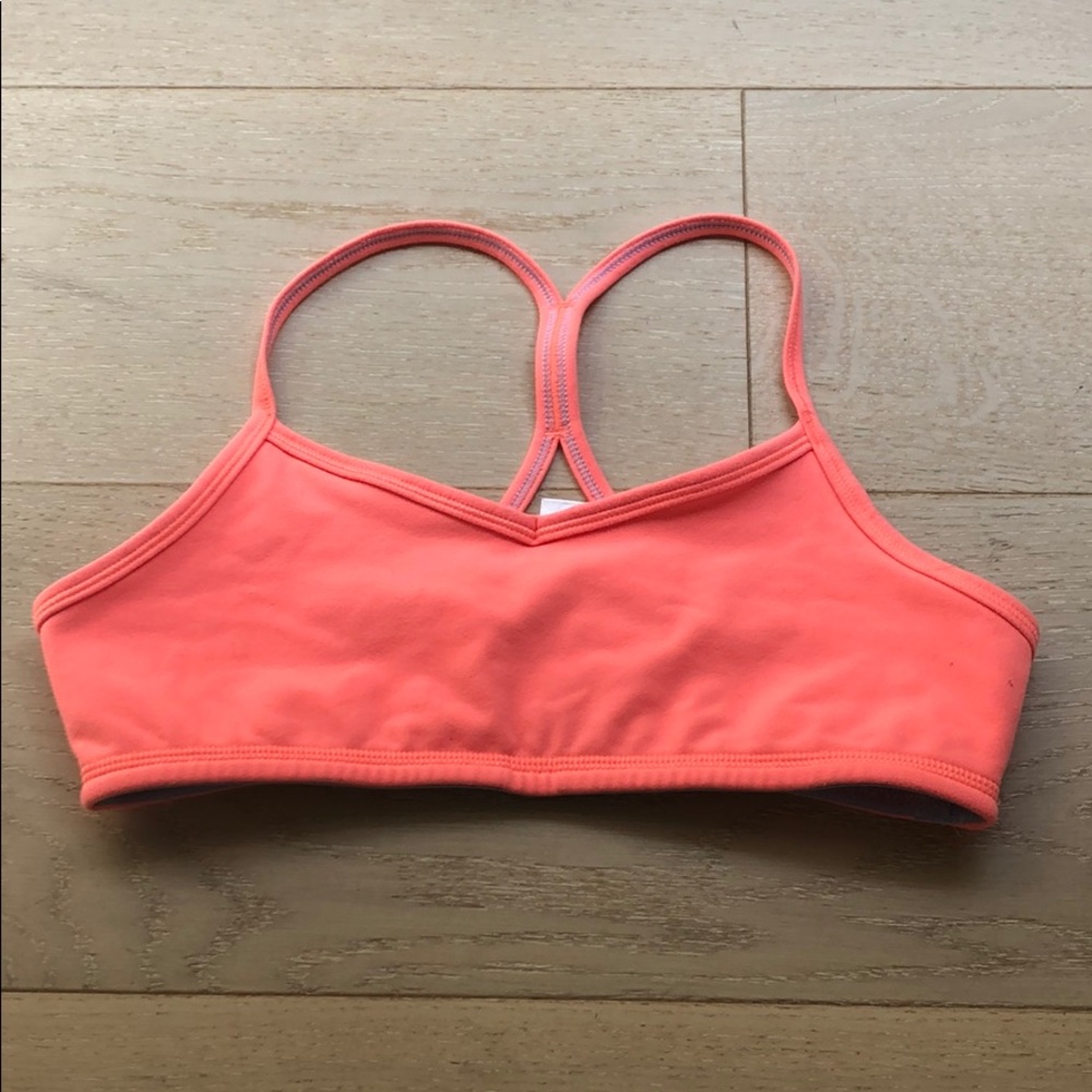 sports bra